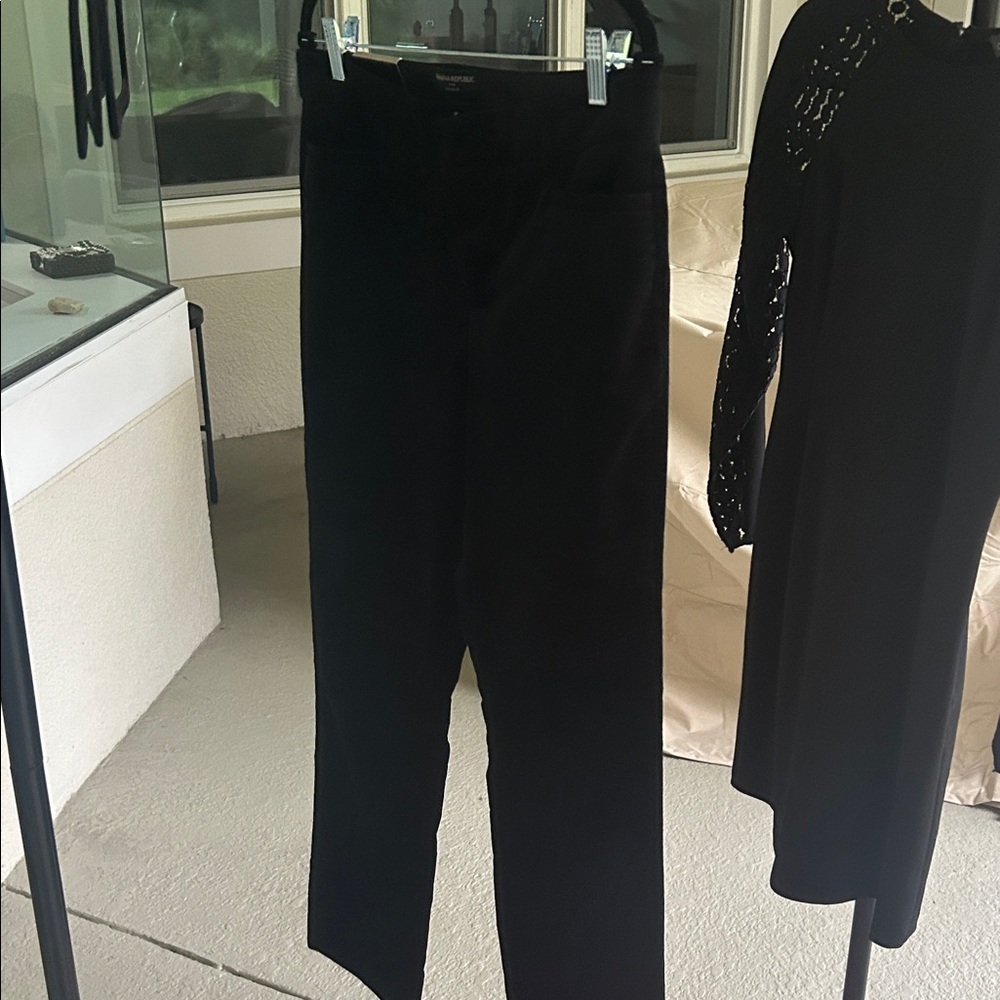 Banana Republic Black Straight Leg Pants